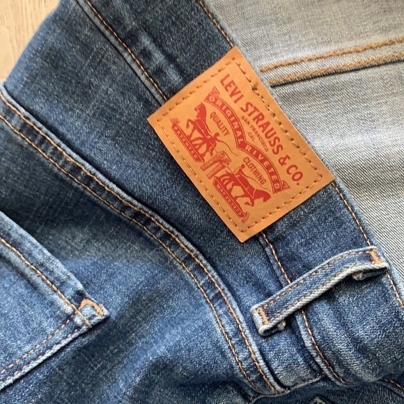 Levi's‎ Classic Bermuda shorts size 32 denim casual - Picture 10 of 12